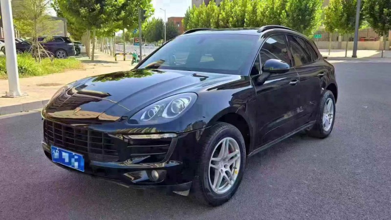 保定15年保时捷Macan3