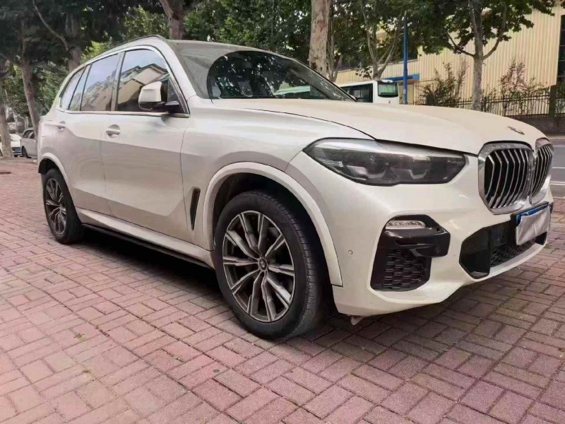 东营21年宝马X57