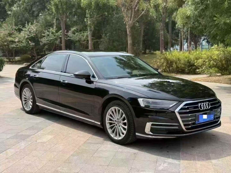 烟台21年奥迪A8L2