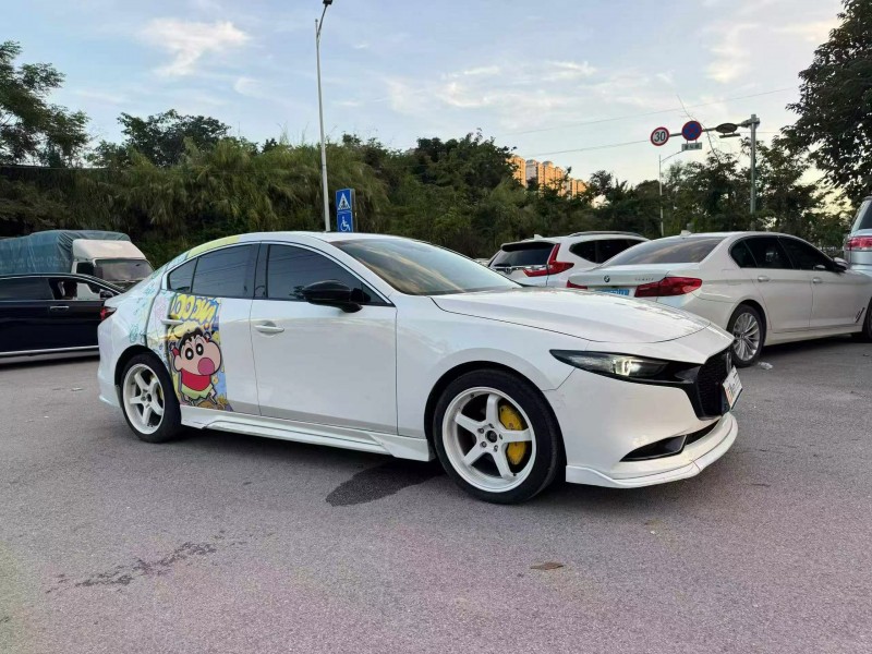 南宁22年马自达32