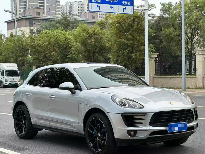 郑州16年保时捷Macan3