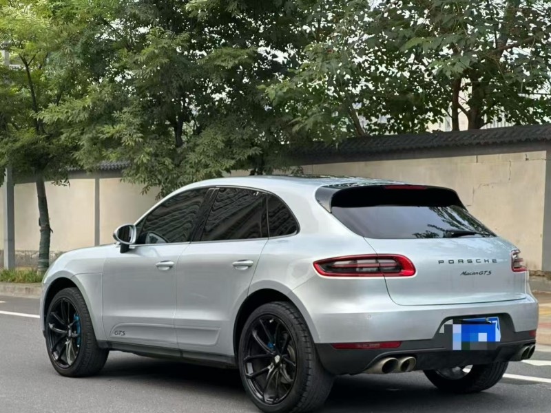 郑州16年保时捷Macan7