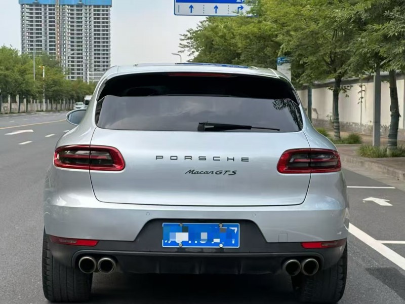 郑州16年保时捷Macan9
