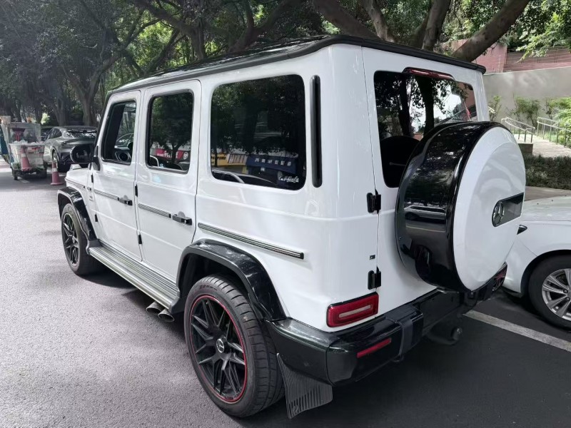 广州18年奔驰G8