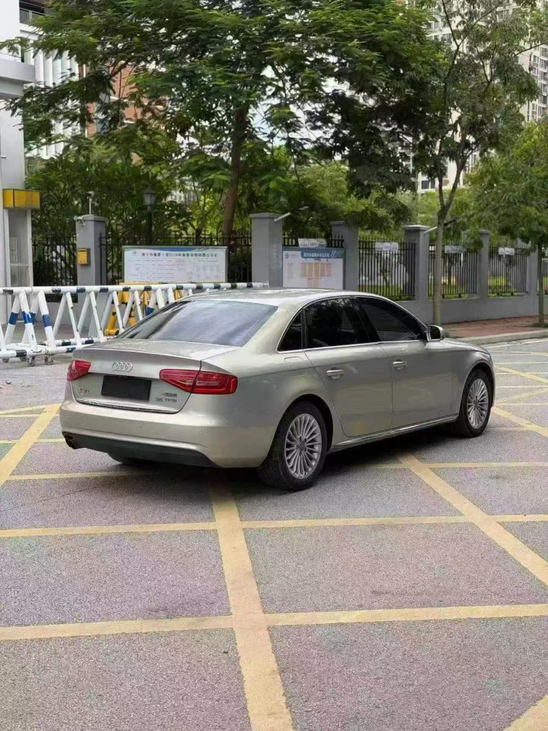 南宁16年奥迪A4L7