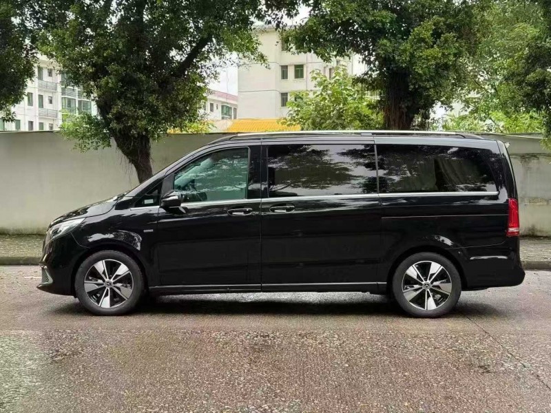 柳州21年奔驰V8