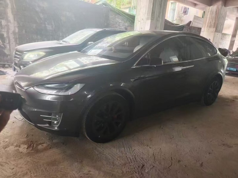 深圳21年特斯拉MODEL X2