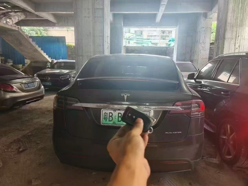深圳21年特斯拉MODEL X9