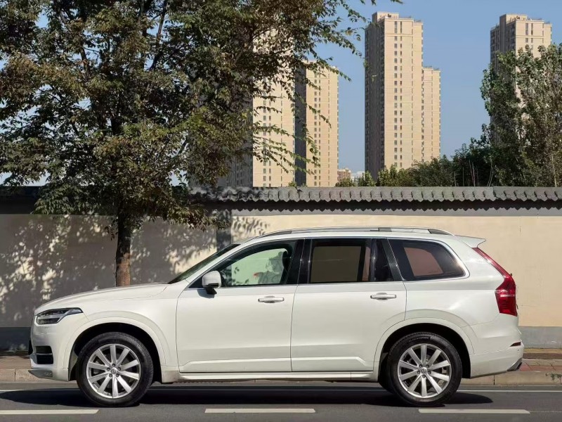 郑州17年沃尔沃XC907