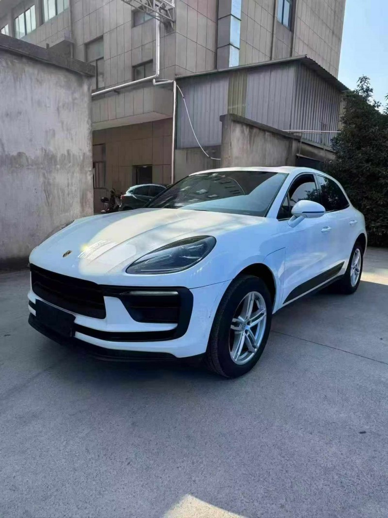 绍兴24年保时捷Macan2