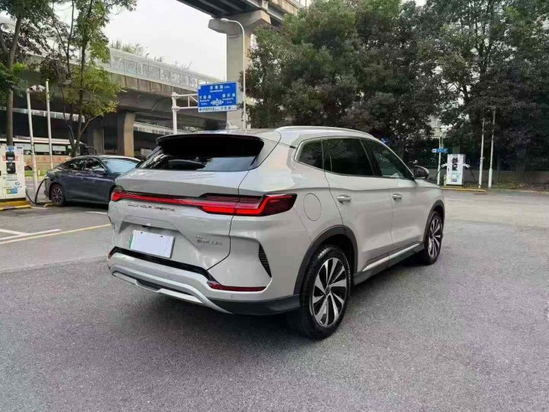 深圳24年比亚迪宋8