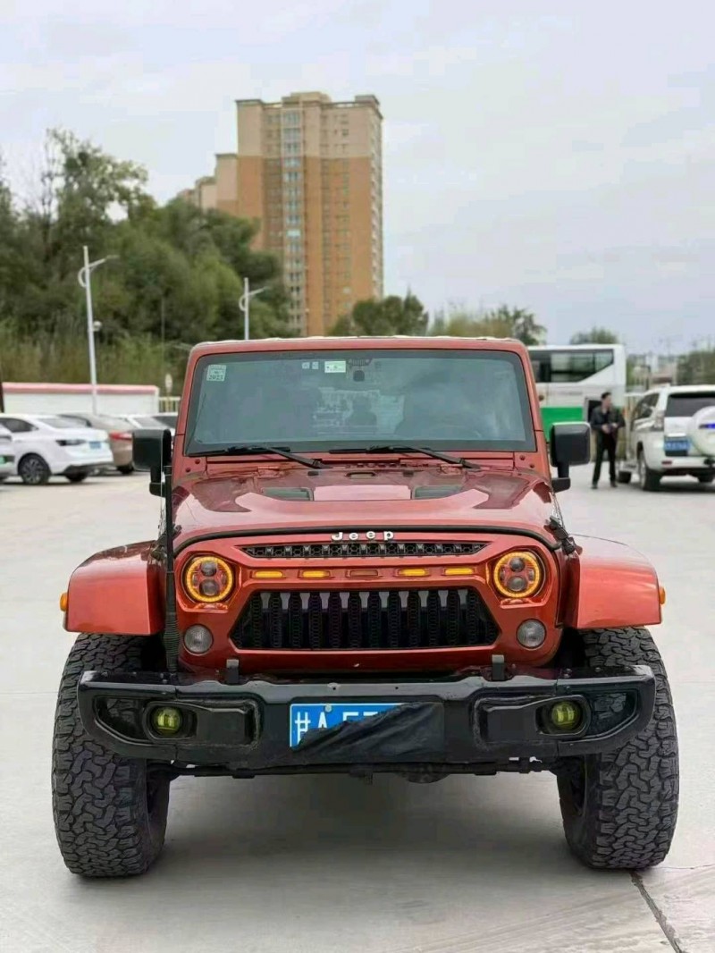 白银15年Jeep牧马人1