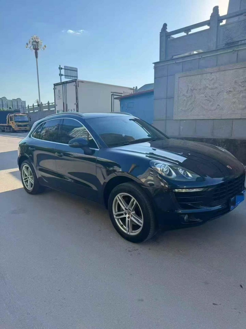 潍坊16年保时捷Macan3