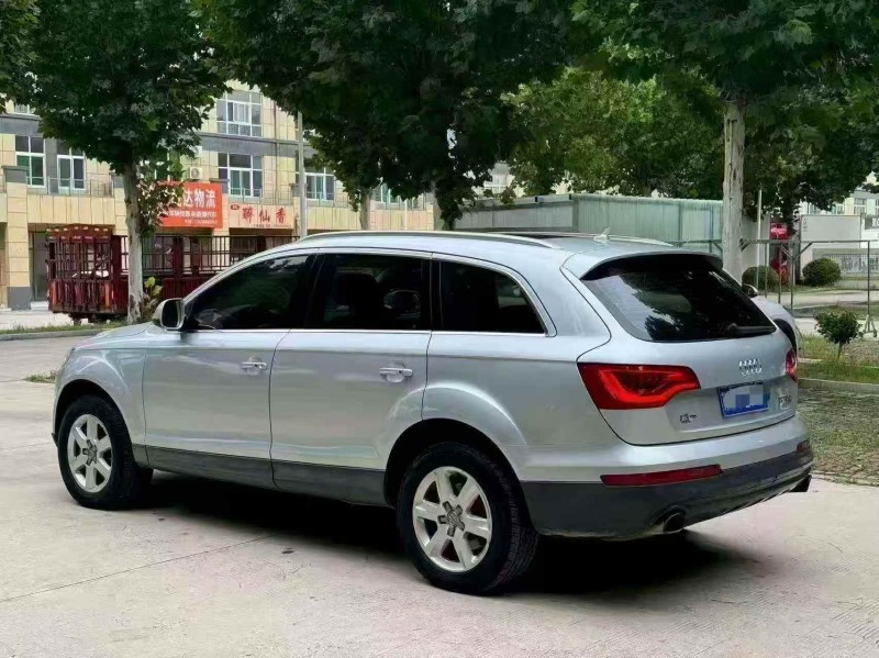 潍坊13年奥迪Q77