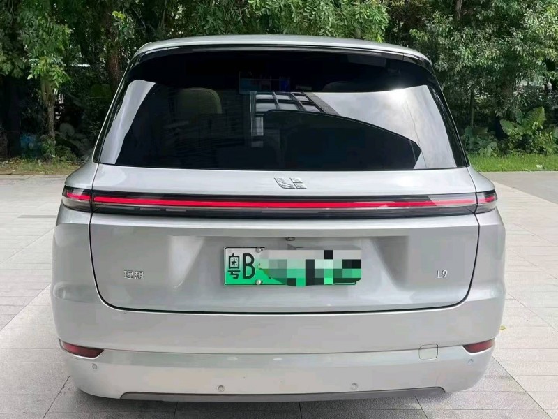 广州22年理想L95