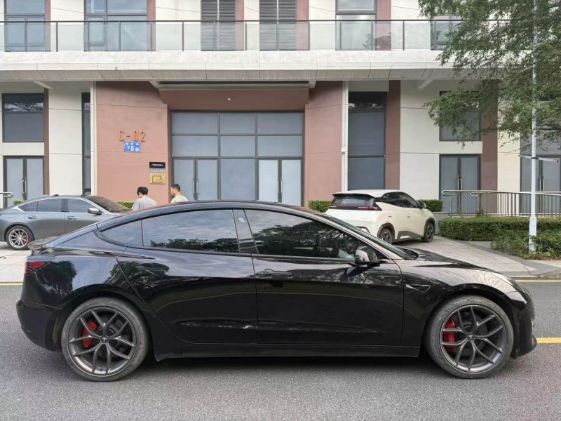 广州23年特斯拉MODEL 35