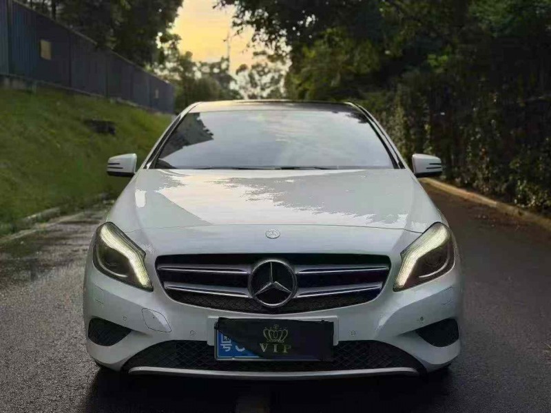 广州14年奔驰A1