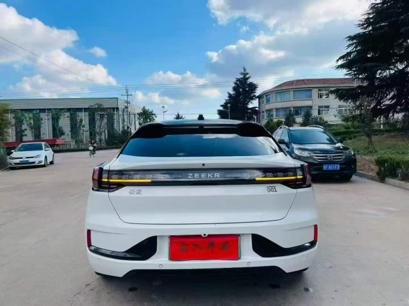 枣庄23年极氪汽车0019