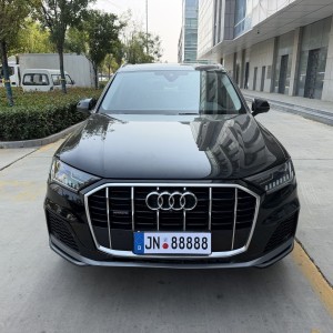 济宁21年奥迪Q7