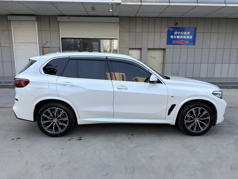 济宁20年宝马X54