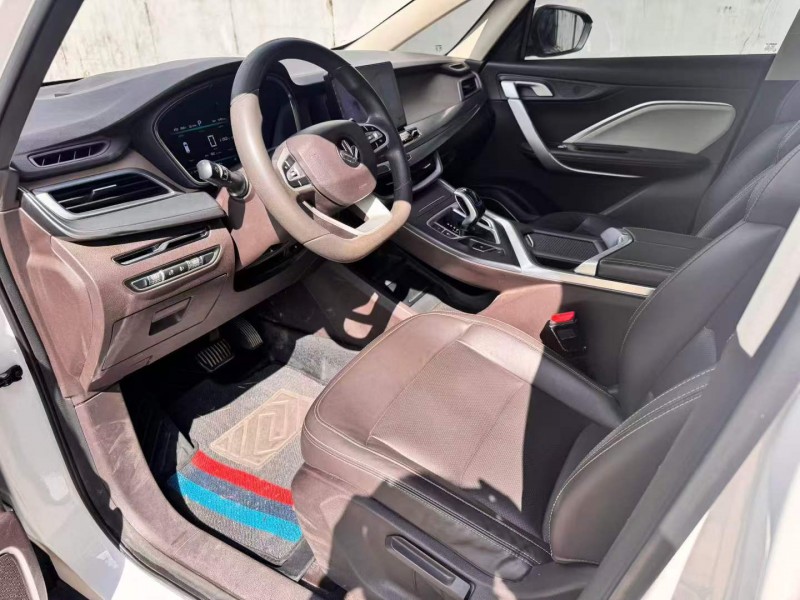 海口21年力帆汽车80V4