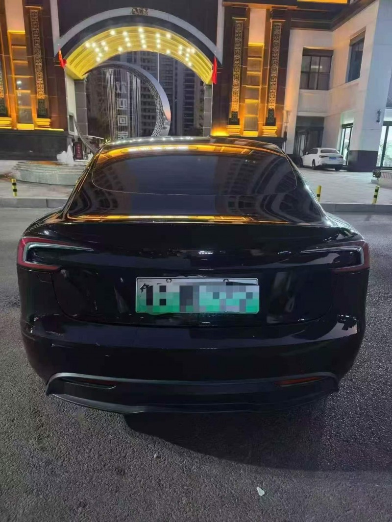 淄博24年特斯拉MODEL 39
