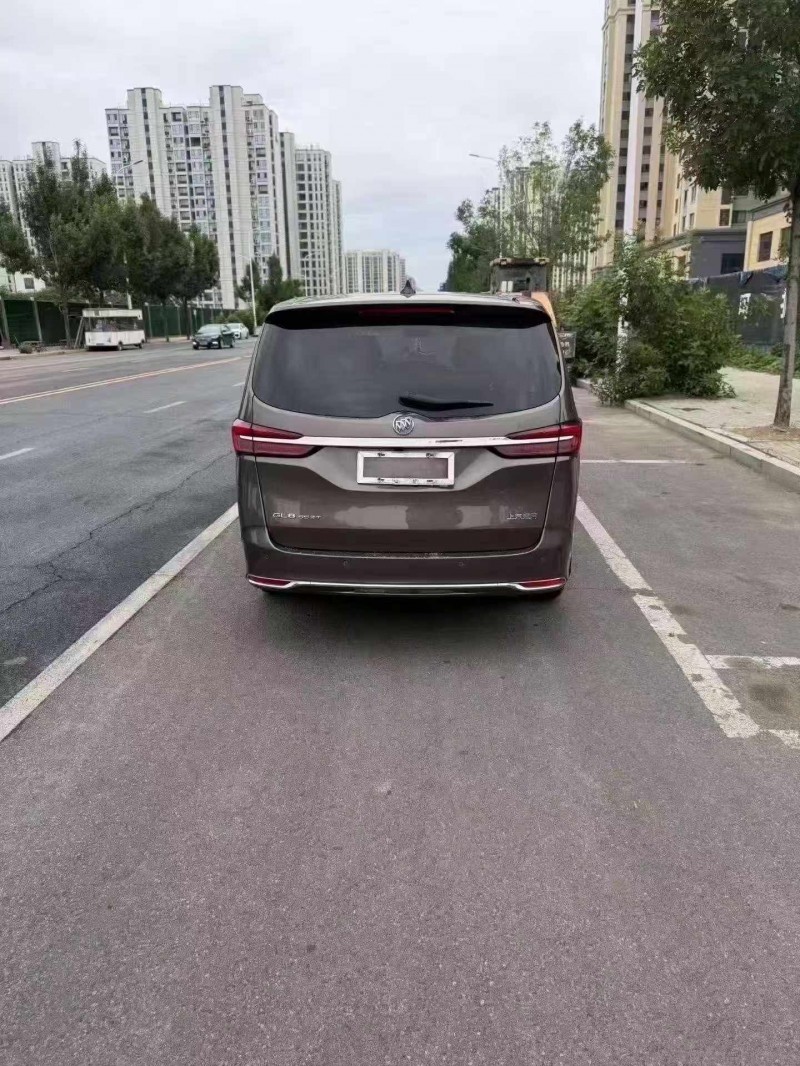新乡21年别克GL89