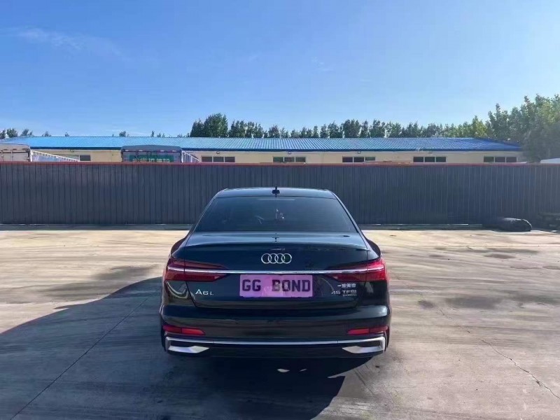 青岛23年奥迪A6L8