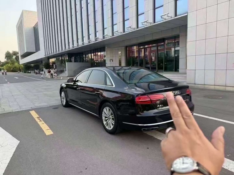 青岛15年奥迪A8L6
