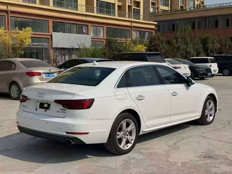枣庄18年奥迪A4L8