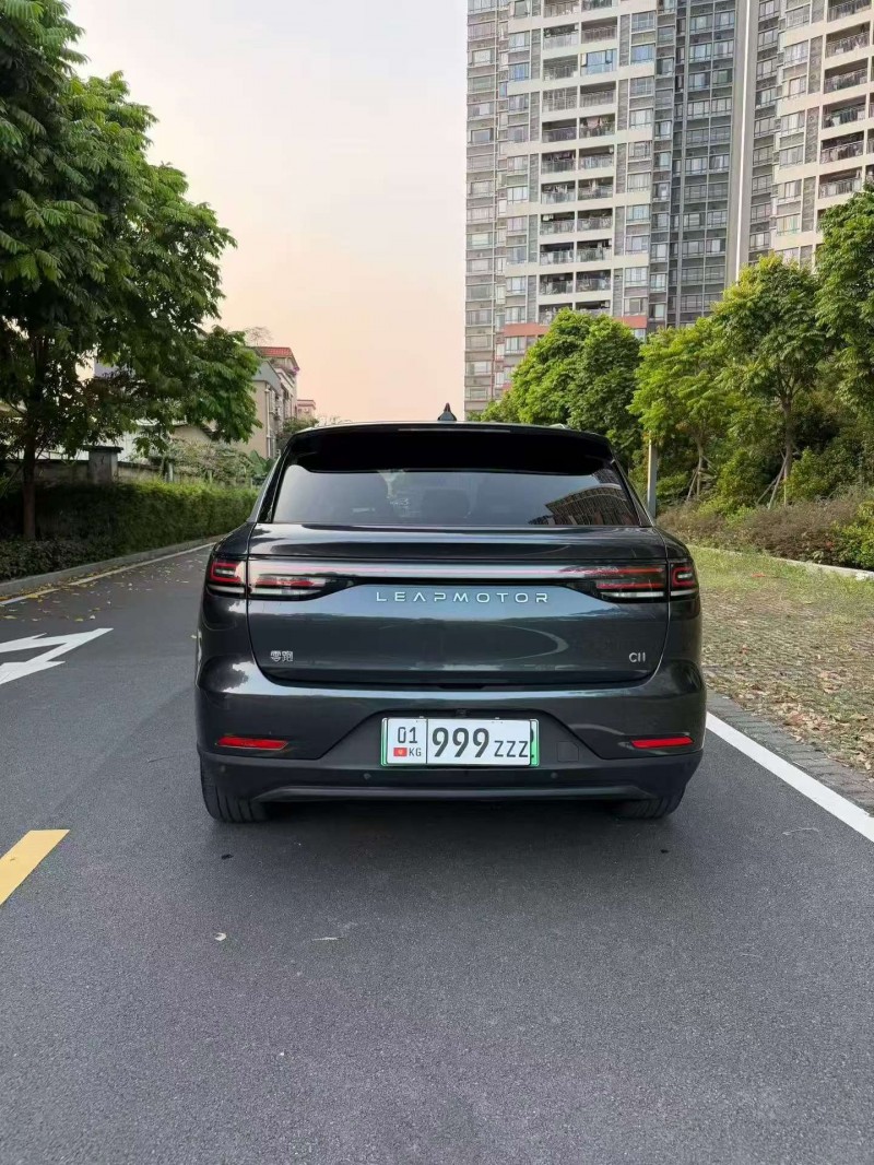 深圳24年零跑汽车C119