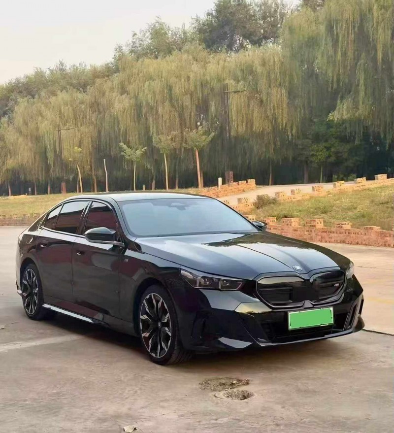 长治24年宝马I52