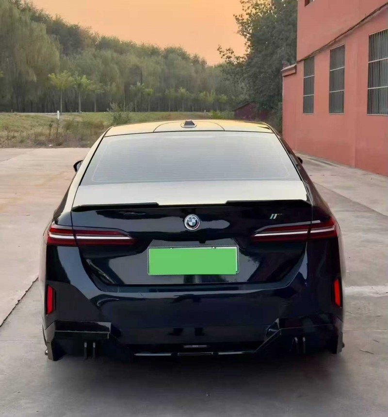 长治24年宝马I59