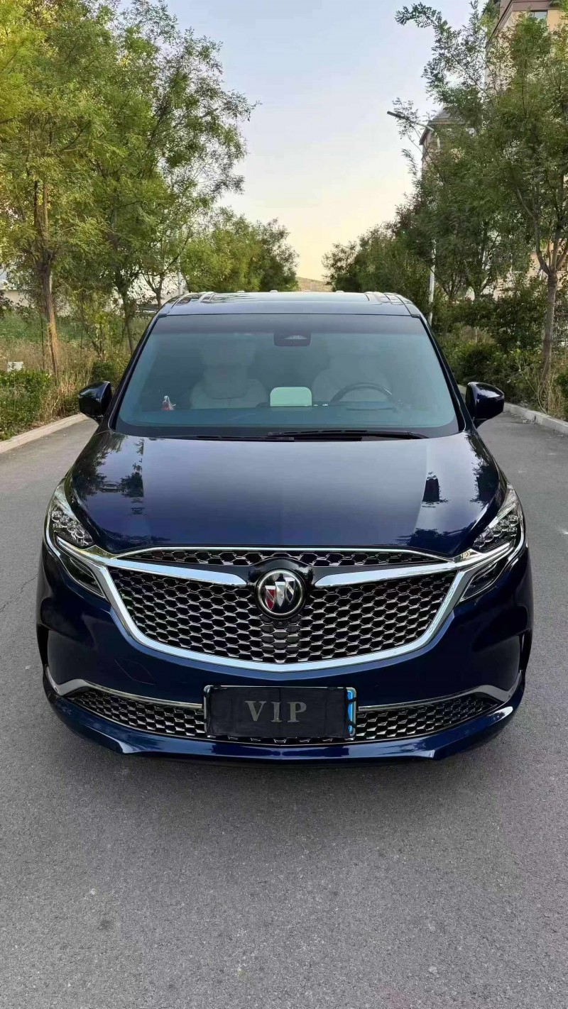 济宁20年别克GL81