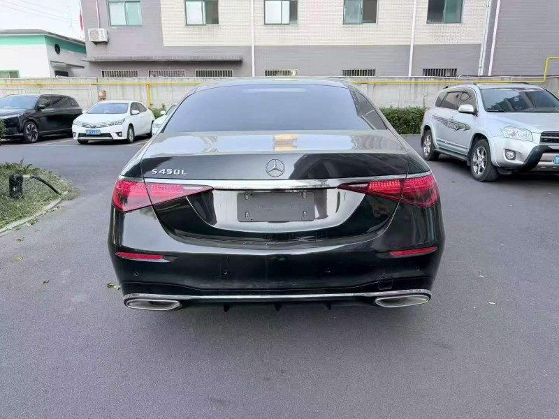 新余21年奔驰S6