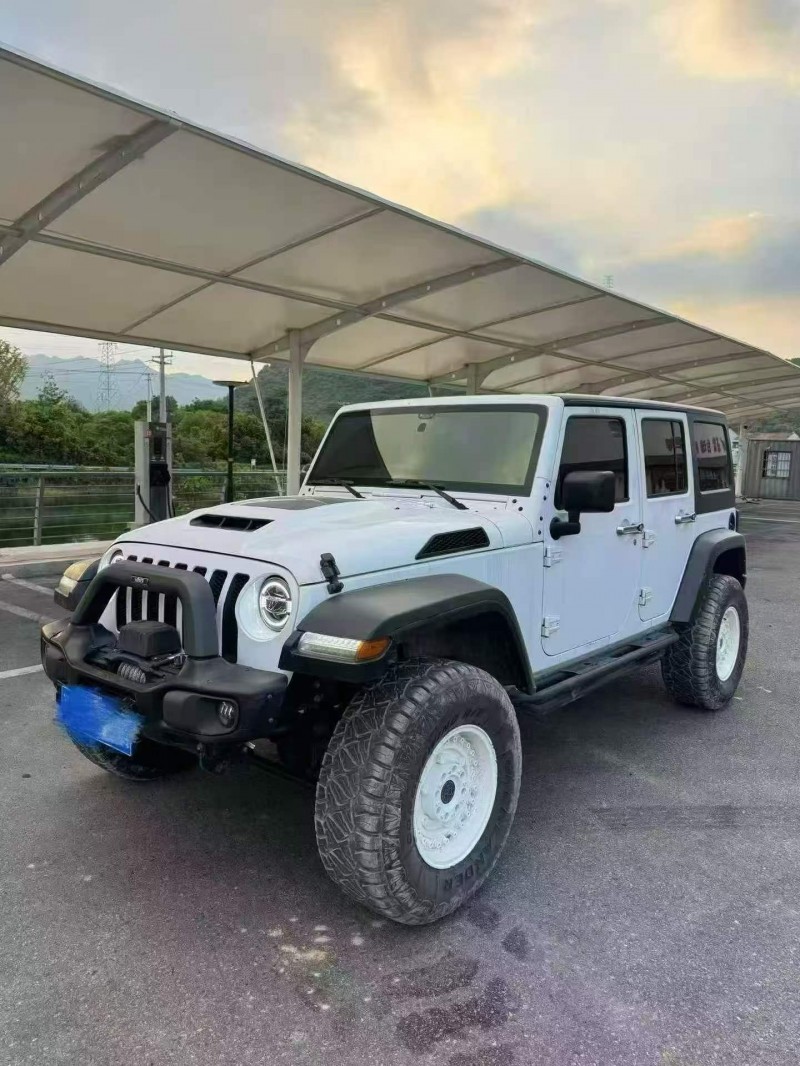 潍坊17年Jeep牧马人3