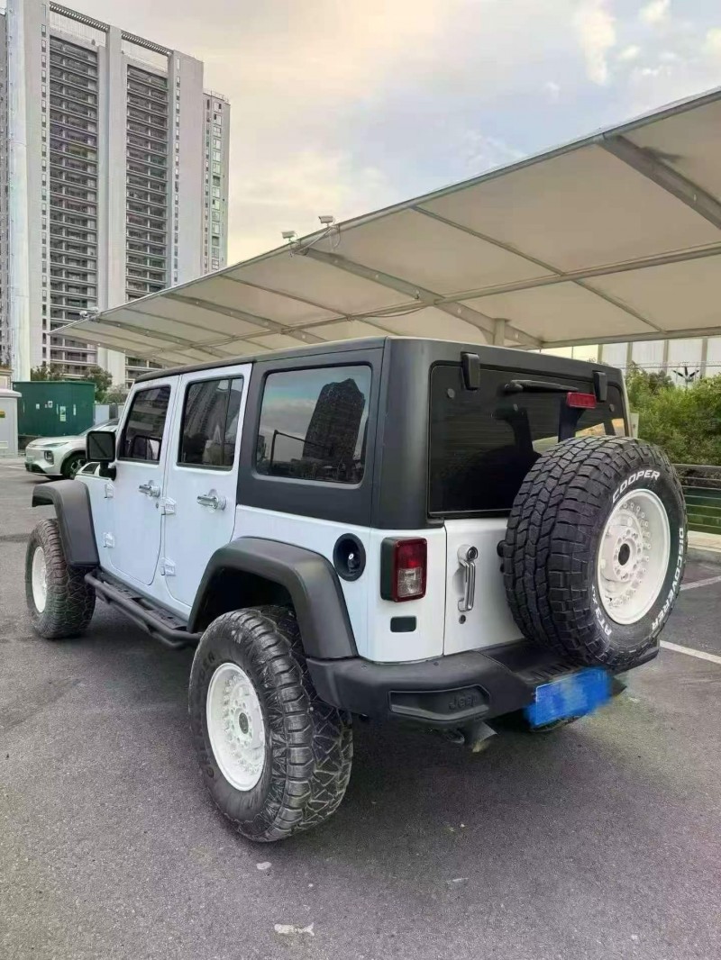 潍坊17年Jeep牧马人7