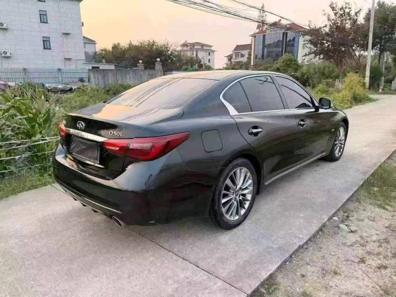 金华18年英菲尼迪Q50L8
