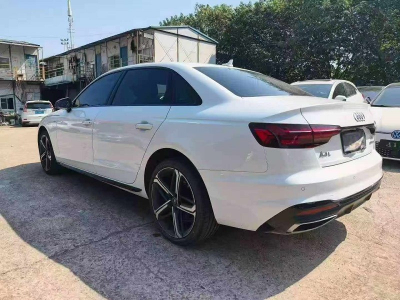 常德25年奥迪A4L8
