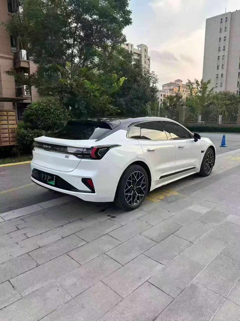 潍坊24年极氪汽车0016