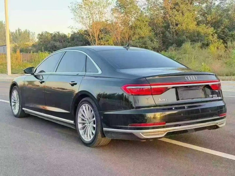 秦皇岛19年奥迪A8L7
