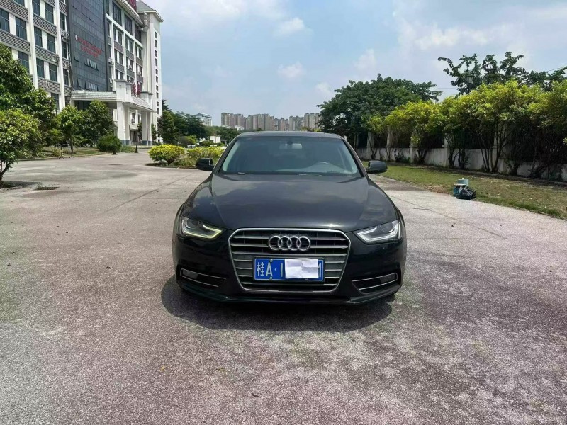 南宁14年奥迪A4L1