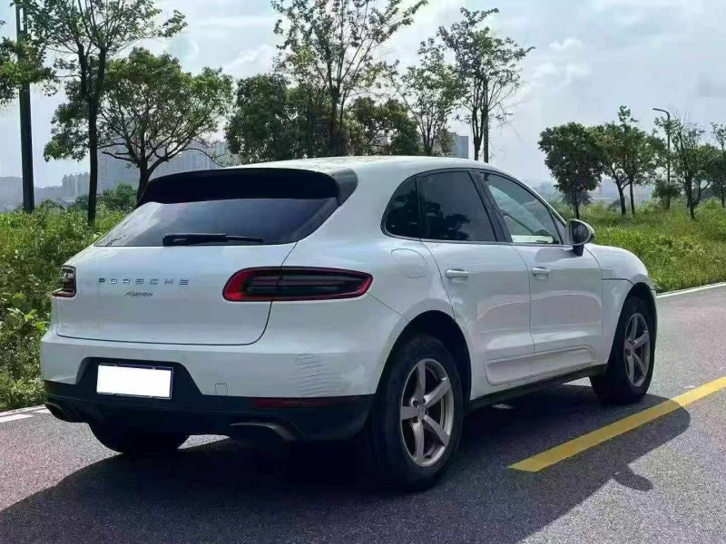 金华17年保时捷Macan9