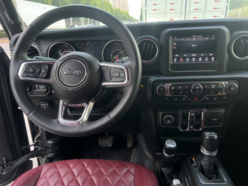 郑州20年Jeep牧马人8