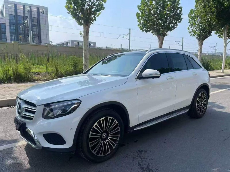 新乡18年奔驰GLC2