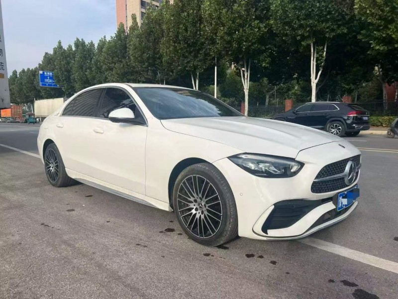 新乡23年奔驰C2