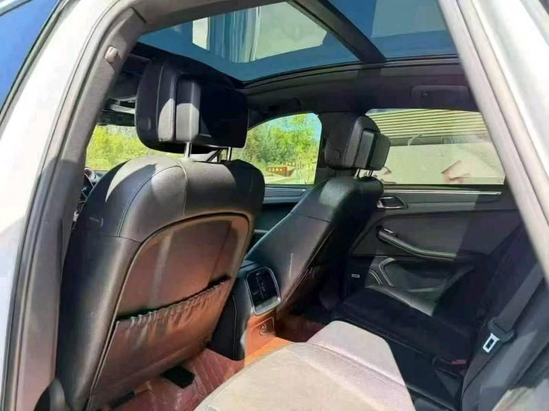 连云港20年保时捷Macan4