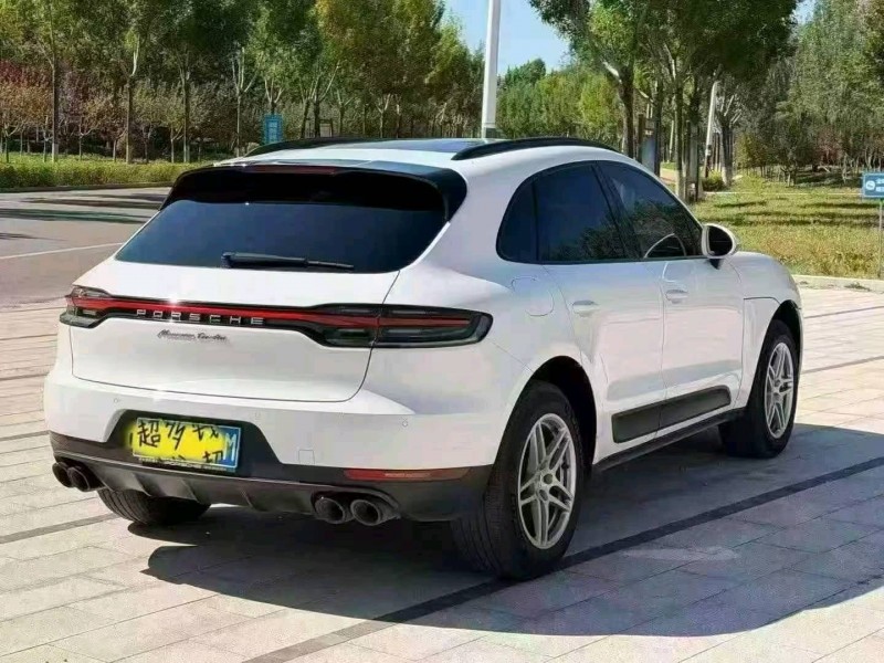 连云港20年保时捷Macan7
