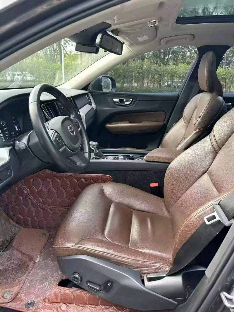 广州19年沃尔沃XC607