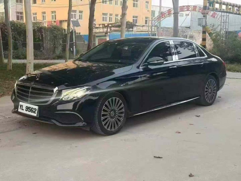 新乡18年奔驰E3